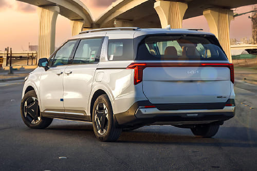Rear Cross Side View of KIA Carnival Hybrid
