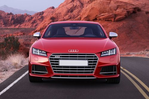 Full Front View of تي تي إس كوبيه