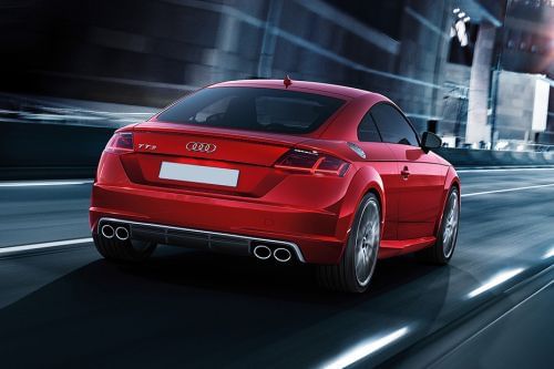 تي تي إس كوبيه Rear Low Angle View