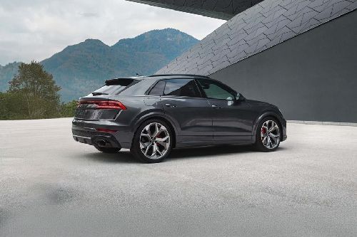 RS Q8 Rear angle view