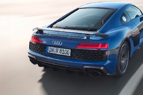 Rear Cross View of Audi R8