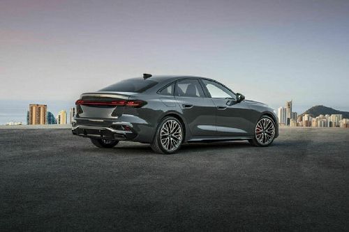 أيه 5 سيدان Rear angle view