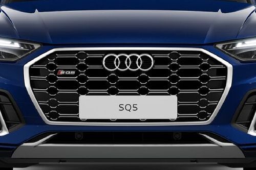 SQ5 2025 Grille View