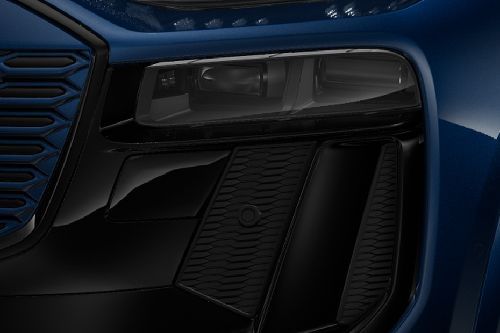 Q6 E-Tron Front Fog Lamp