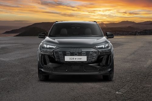 Full Front View of SQ6 E-Tron