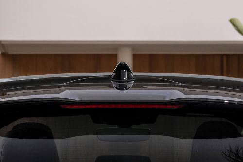 إيه 6 أفانت Roof Antenna