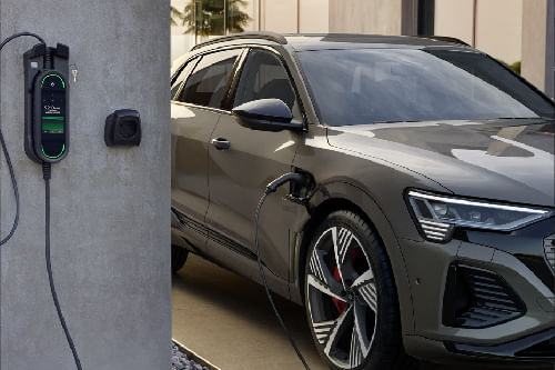 Gas Cap Open of Q8 إي-ترون