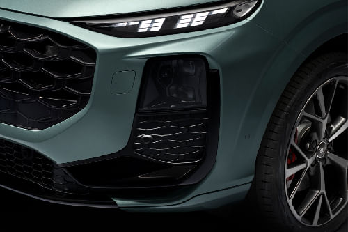 كيو 3 2026 Front Fog Lamp