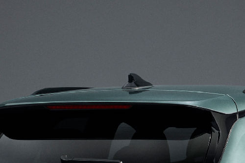 كيو 3 2026 Roof Antenna