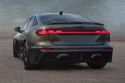 Full Rear View of أودي آر إس ٥