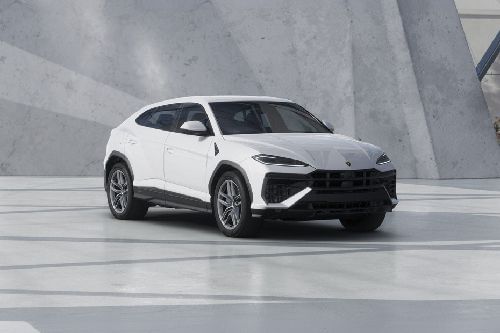 Lamborghini Urus Front Medium View