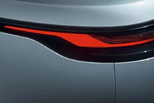 رينج روفر فيلار Tail light