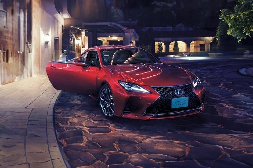 لكزس RC Front Cross Side View