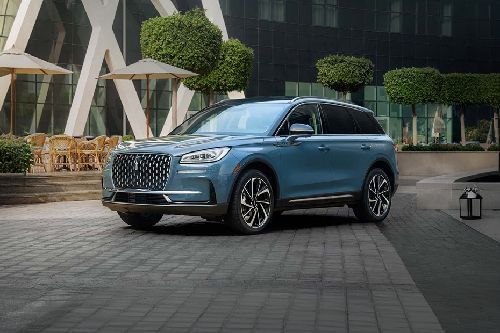 Lincoln Corsair Front Cross Side View