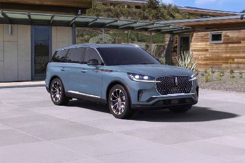 Lincoln Aviator Front Medium View