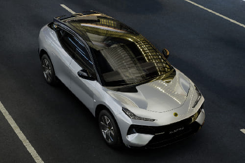 لوتس إيلتري Front Cross Side View