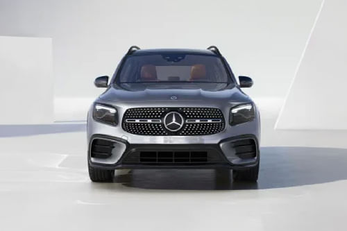 Full Front View of GLB-Class