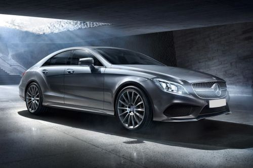 Mercedes-Benz CLS-Class Coupe Front Cross Side View