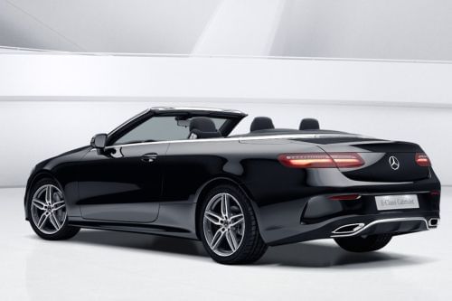 Rear Cross Side View of مرسيدس بنز الفئة - إي كابريوليه