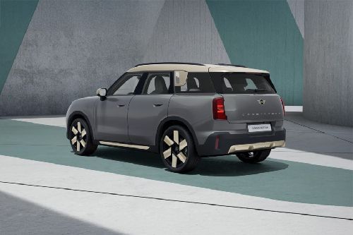 Rear Cross Side View of ميني كنتري مان إلكتريك