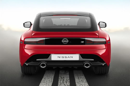 Full Rear View of نيسان Z