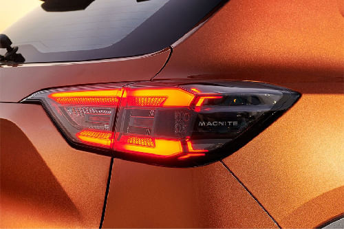 ماغنيت Tail light