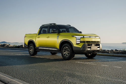 نيسان فرونتير برو Front Cross Side View