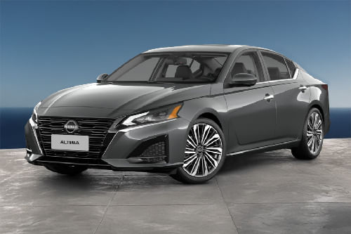 Nissan  Altima Front angle low view
