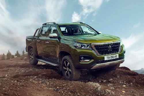 Peugeot  Landtrek Front angle low view