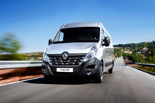 Renault Master Front Medium View