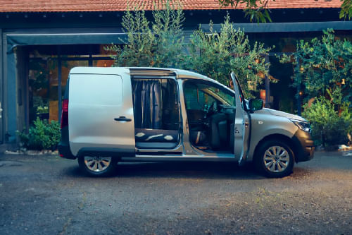 إكسبريس فان All Door Open