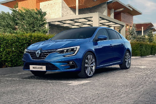 Renault  Megane Front angle low view