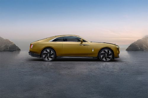 Spectre Medium Angle Front View