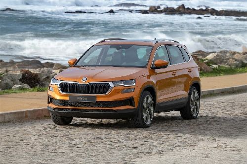 Skoda  Karoq Front angle low view