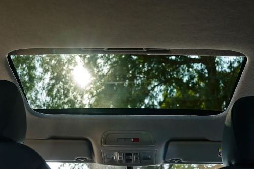 Skoda Kushaq Sunroof Moonroof