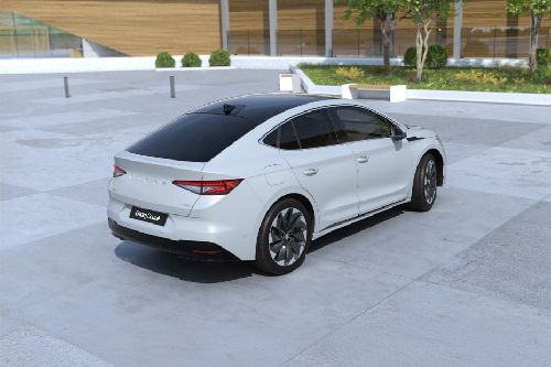 إينياك كوبيه Rear angle view