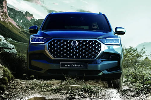 Full Front View of ريكتون