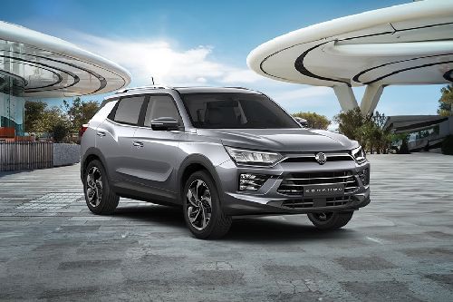 سانج يونج كوراندو Front Medium View