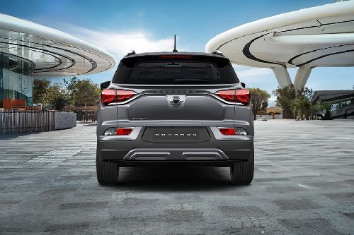 Full Rear View of Ssangyong Korando