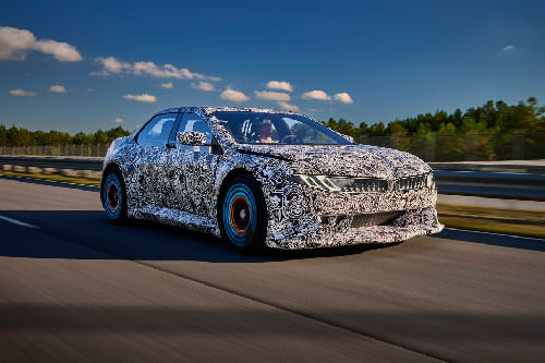 BMW 3 Series 2025 Front Medium View