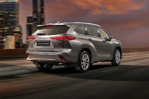 Highlander Rear Medium Side View