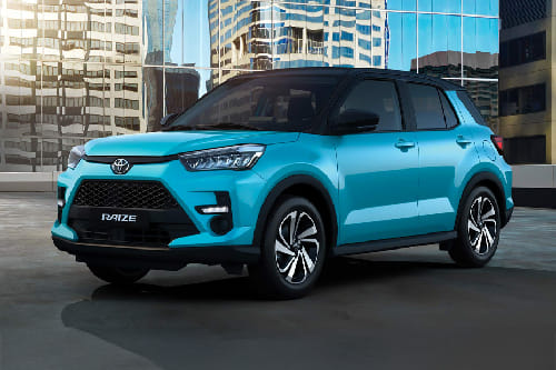 Toyota  Raize Front angle low view