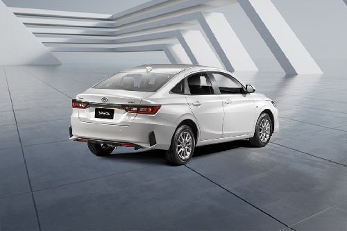 يارس Rear angle view