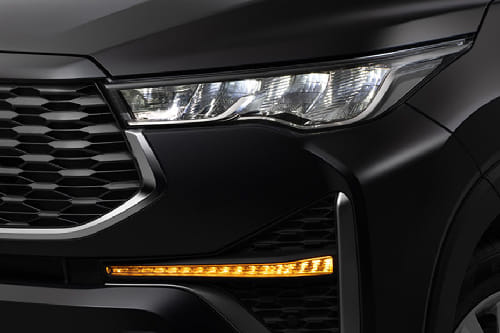 Innova Headlight