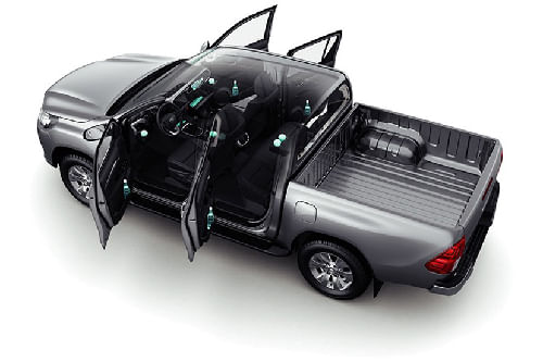 Hilux All Door Open