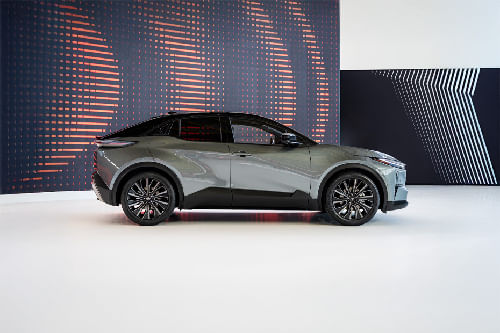 C-HR PLUS Medium Angle Front View