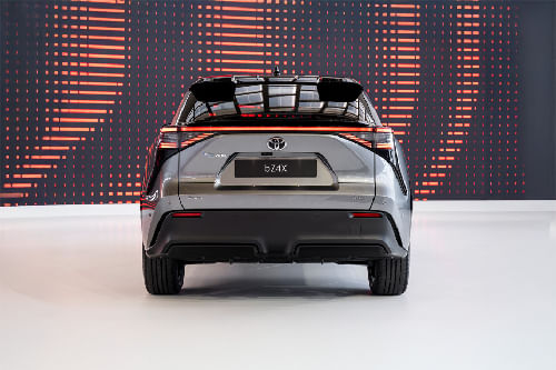 Full Rear View of تويوتا بي زد 4 إكس