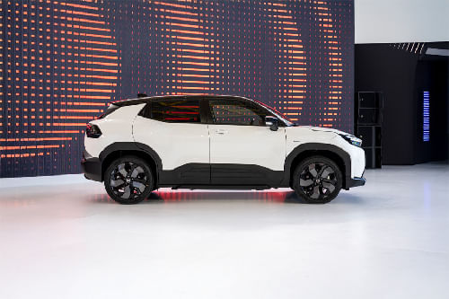 Urban Cruiser 2026 Medium Angle Front View