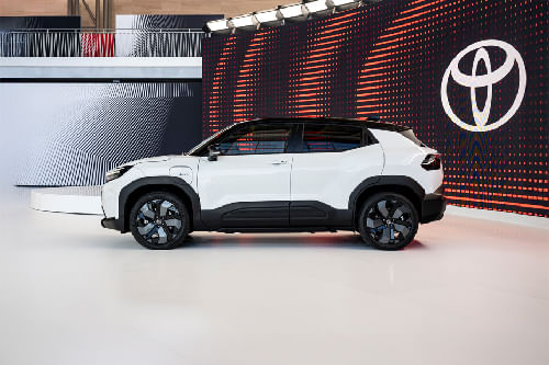 Urban Cruiser 2026 Side view