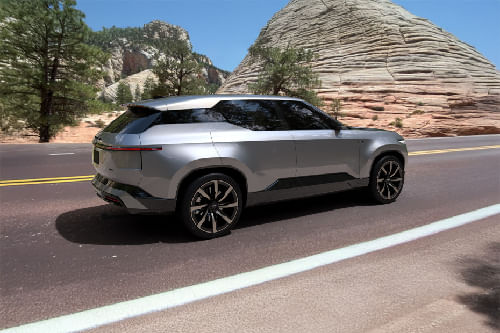 Land Cruiser SE Rear Medium Side View